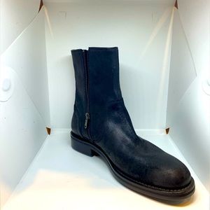 Vince oiled and Waxed Suede Boot size 9